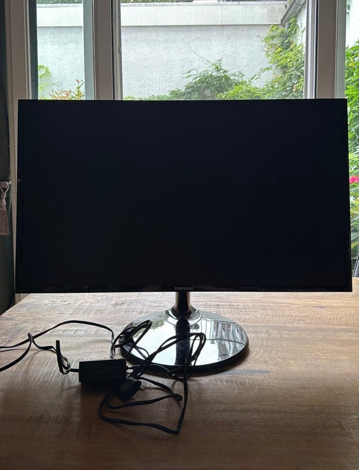 Samsung S27F350FHU 27 inch Full HD Monitor, Computers en Software, Monitoren, Gebruikt, 60 Hz of minder, HDMI, Kantelbaar, LED
