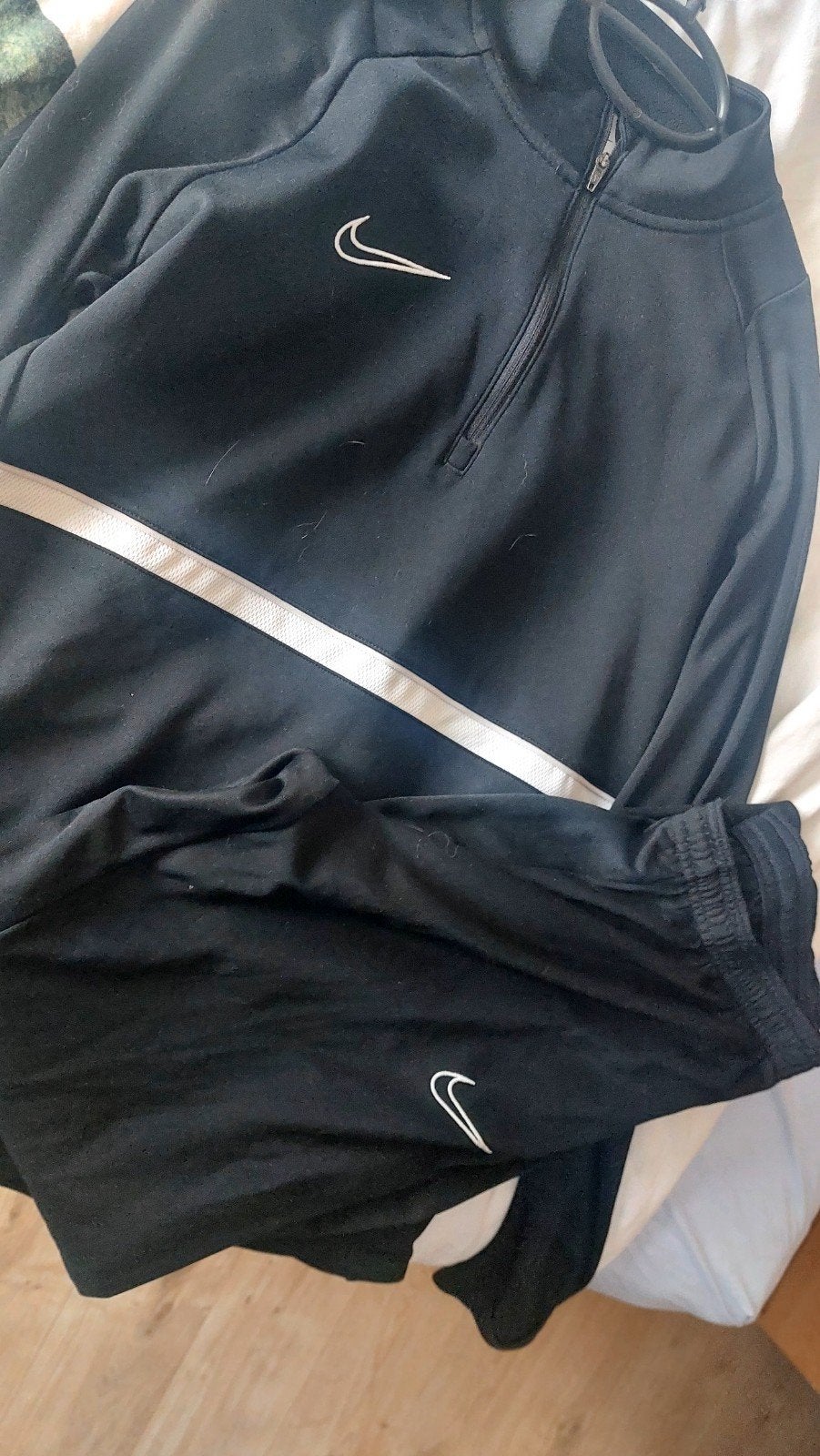 Nike Dri-FIT Trainingspak Zwart Maat M, Kleding | Dames, Nike, Ophalen of Verzenden, Gedragen, Zwart