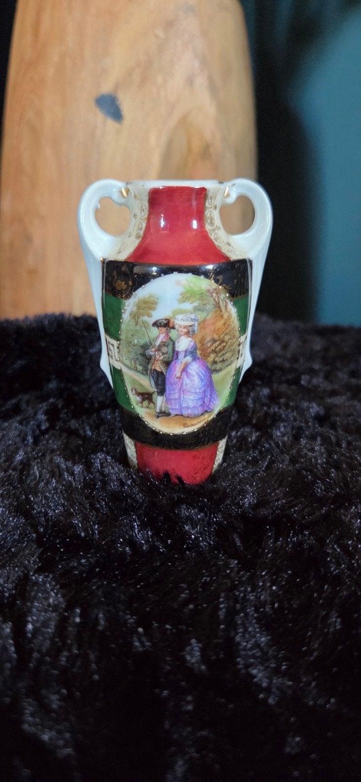 Vintage Porseleinen Vaasje met Handgeschilderde Scène, Antiek en Kunst, Ophalen of Verzenden