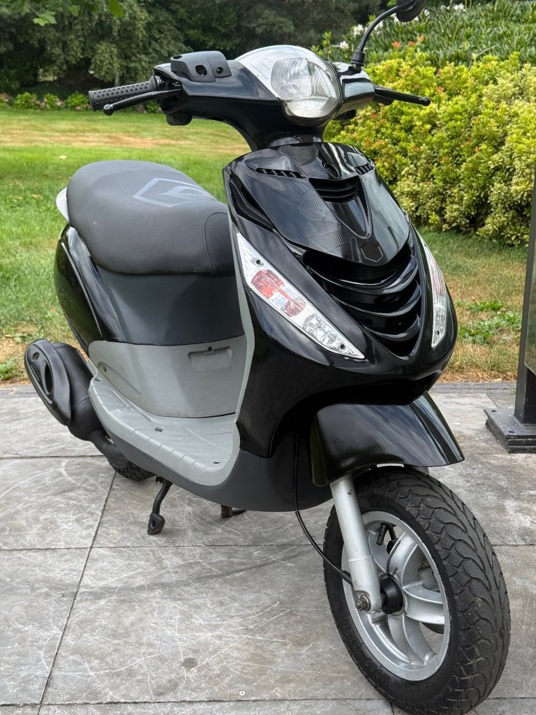⭐️Piaggio zip 2 takt 50cc SP-Line Glans zwart nette staat⭐️