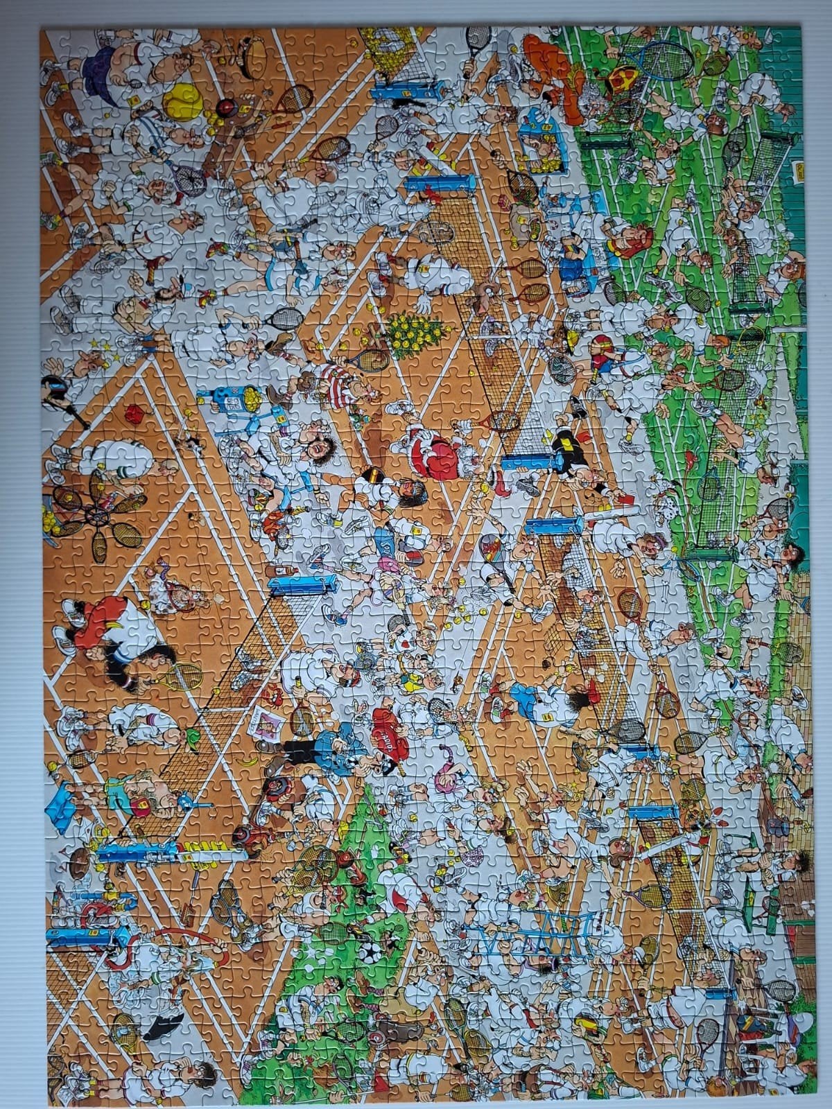 Van Haasteren puzzel tennisbaan., Ophalen of Verzenden, 500 t/m 1500 stukjes, Gebruikt, Legpuzzel