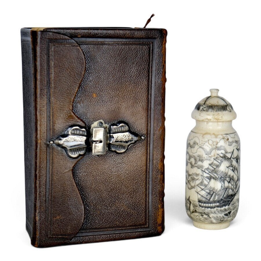 Divers lot bijbel 1884 met zilveren slot benen potje collier, Ophalen of Verzenden
