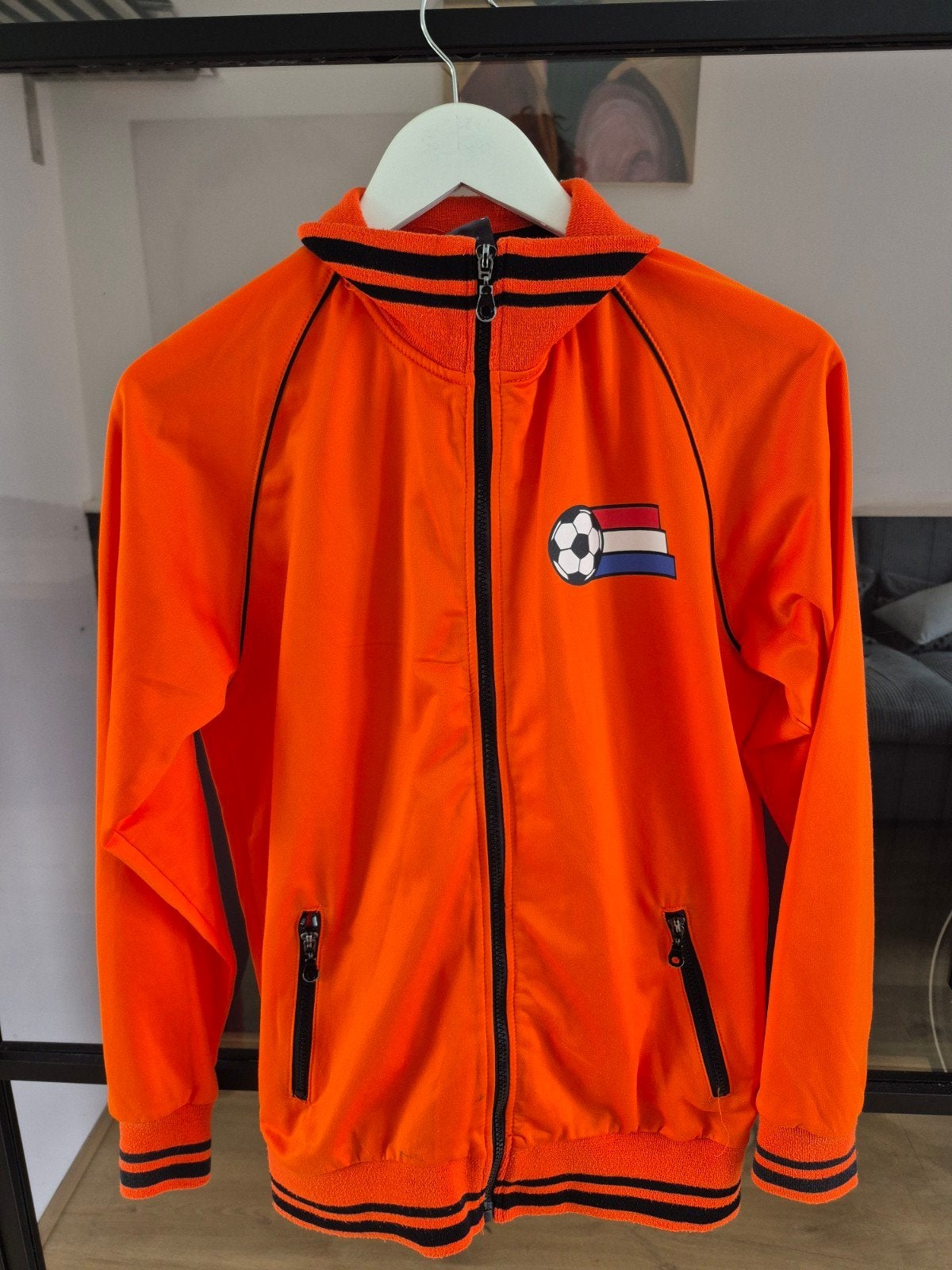 Knaloranje voetbal jack mt:176/S, Kleding | Dames, Overige Dameskleding, Ophalen of Verzenden, Zo goed als nieuw