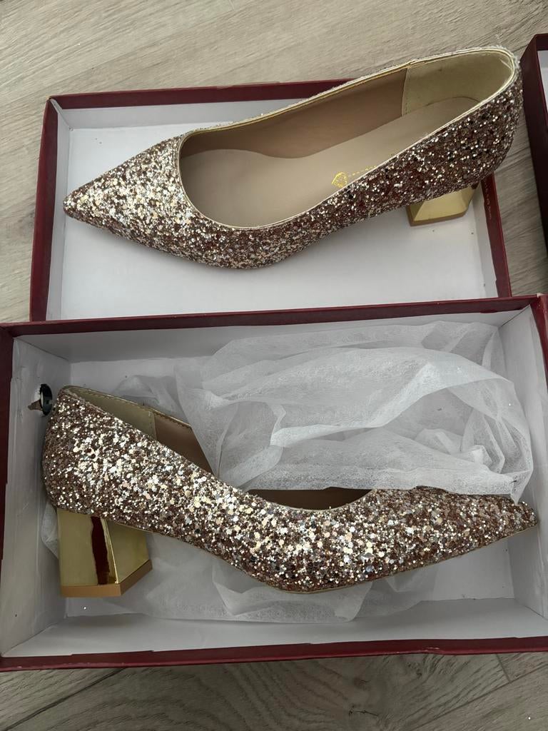 Glinsterende Glitter hakken Schoenen Dames - nieuw!, Ophalen of Verzenden, Nieuw, Overige kleuren, Schoenen met lage hakken
