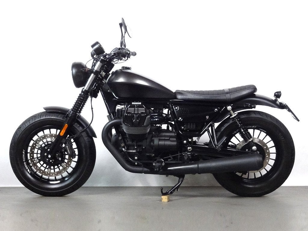 Moto Guzzi V9 Bobber, Motoren, Motoren | Moto Guzzi, 853 cc, Bedrijf, Meer dan 35 kW, ABS