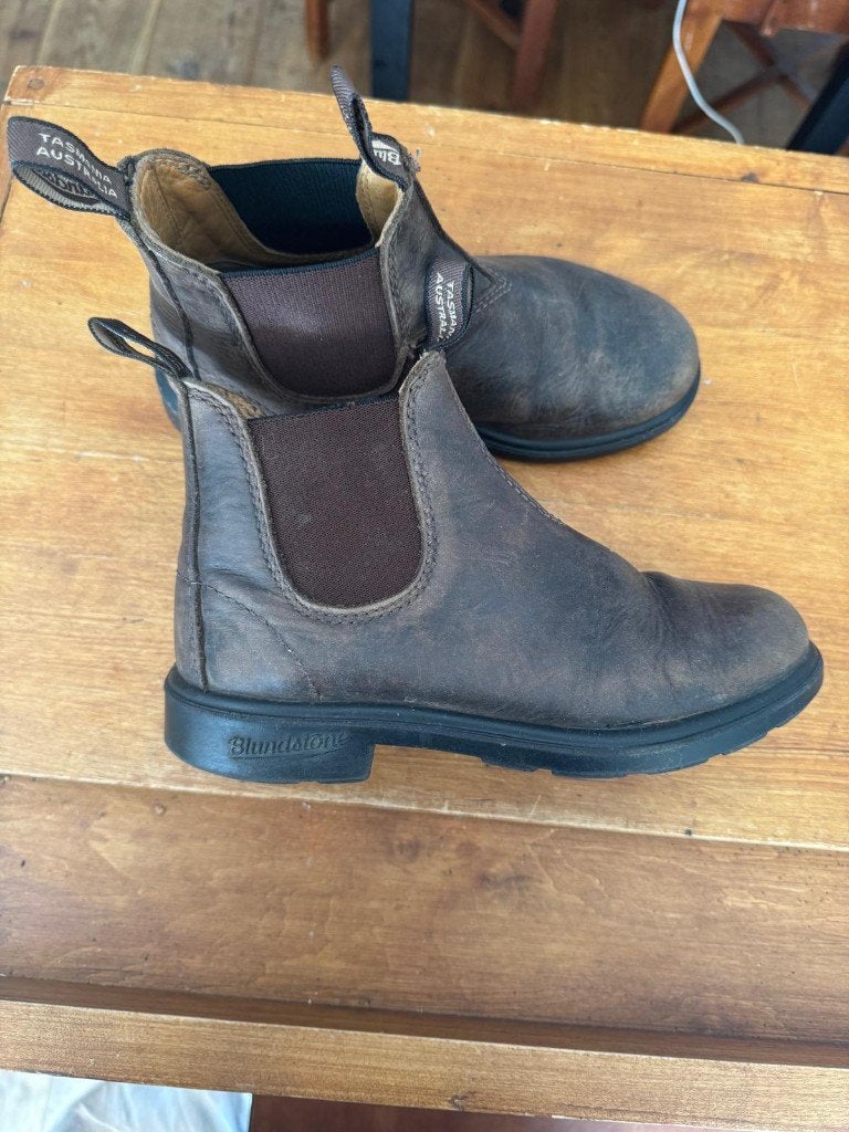 Blundstone maat 1 kinderschoenen  €30, Ophalen of Verzenden, Zo goed als nieuw, Schoenen