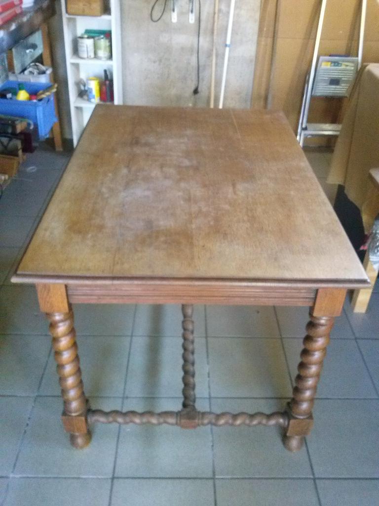 Antieke eettafel met gedraaide poten, Antiek en Kunst, Ophalen