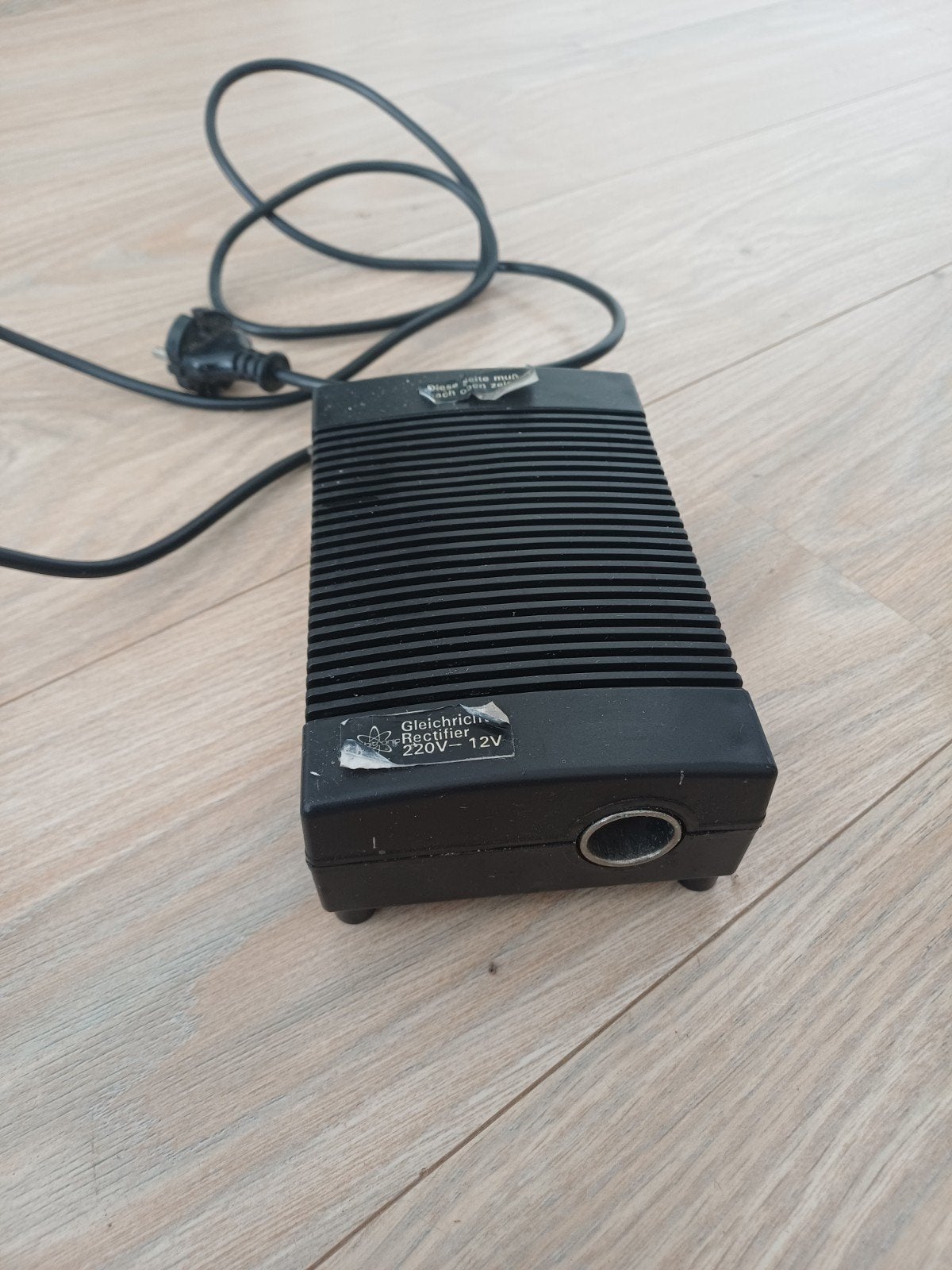 WAAECO EPS 816U gelijkrichter 220V naar 12V, Caravans en Kamperen, Caravan accessoires, Ophalen of Verzenden