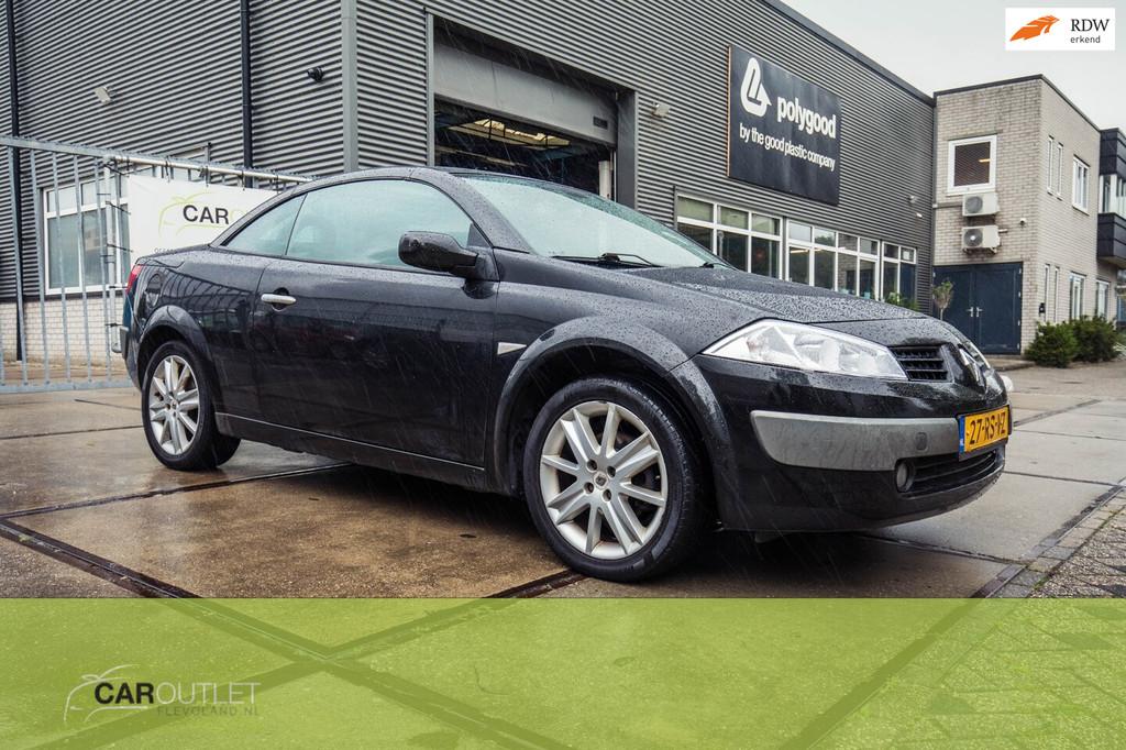 Renault Mégane coupé cabriolet NIEUWE APK 2.0-16V Privilè, Voorwielaandrijving, 1998 cc, 135 pk, Gebruikt