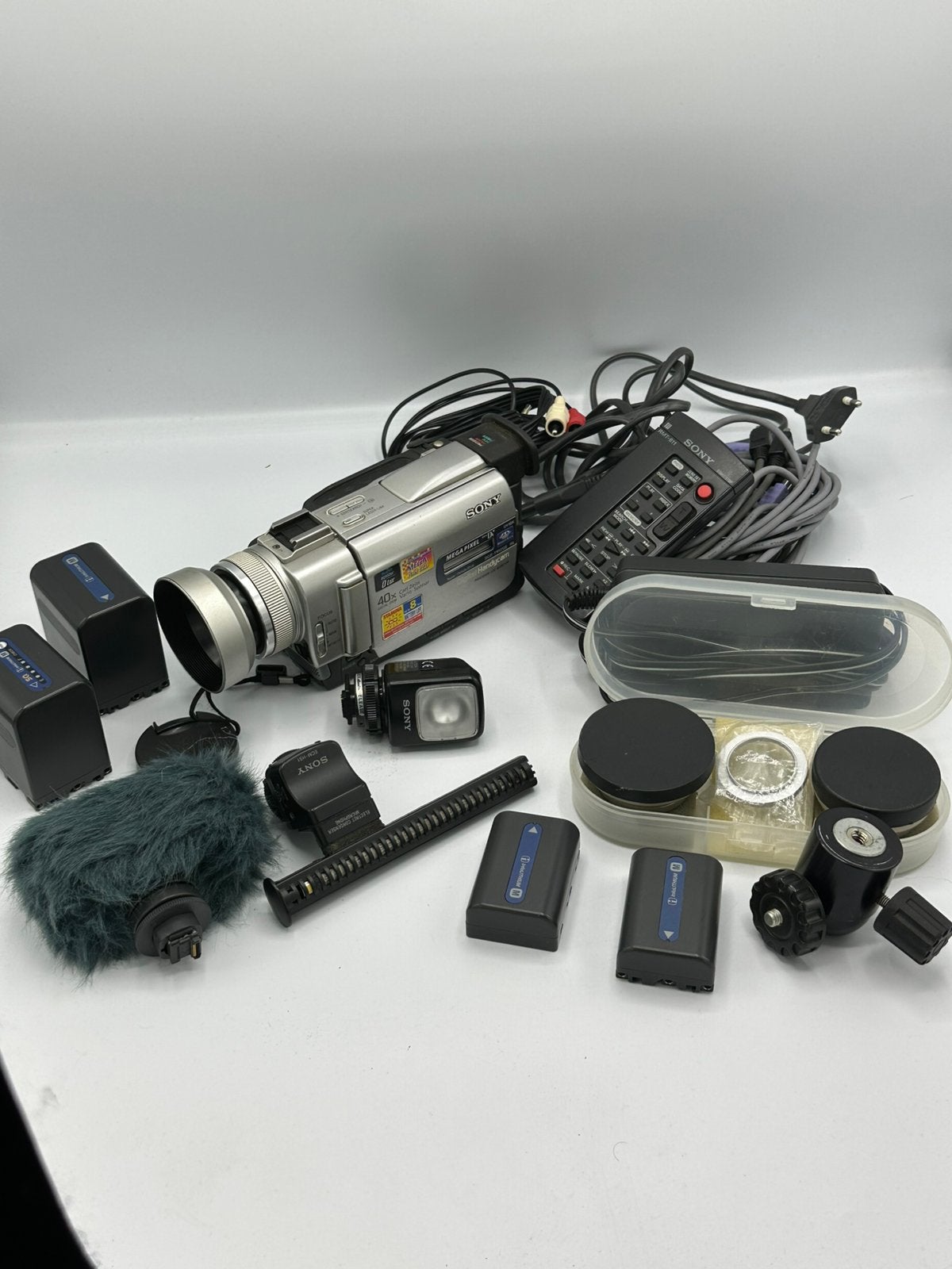 Sony Handycam DCR-TRV20E met accessoires, Audio, Tv en Foto, Videocamera's Analoog, Camera, Hi 8, Ophalen of Verzenden