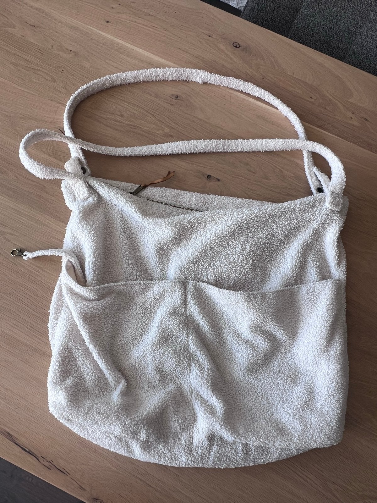 Nanami Luiertas / Schoudertas Teddy Stof Wit/Crème, Ophalen of Verzenden, Zo goed als nieuw, Schoudertas