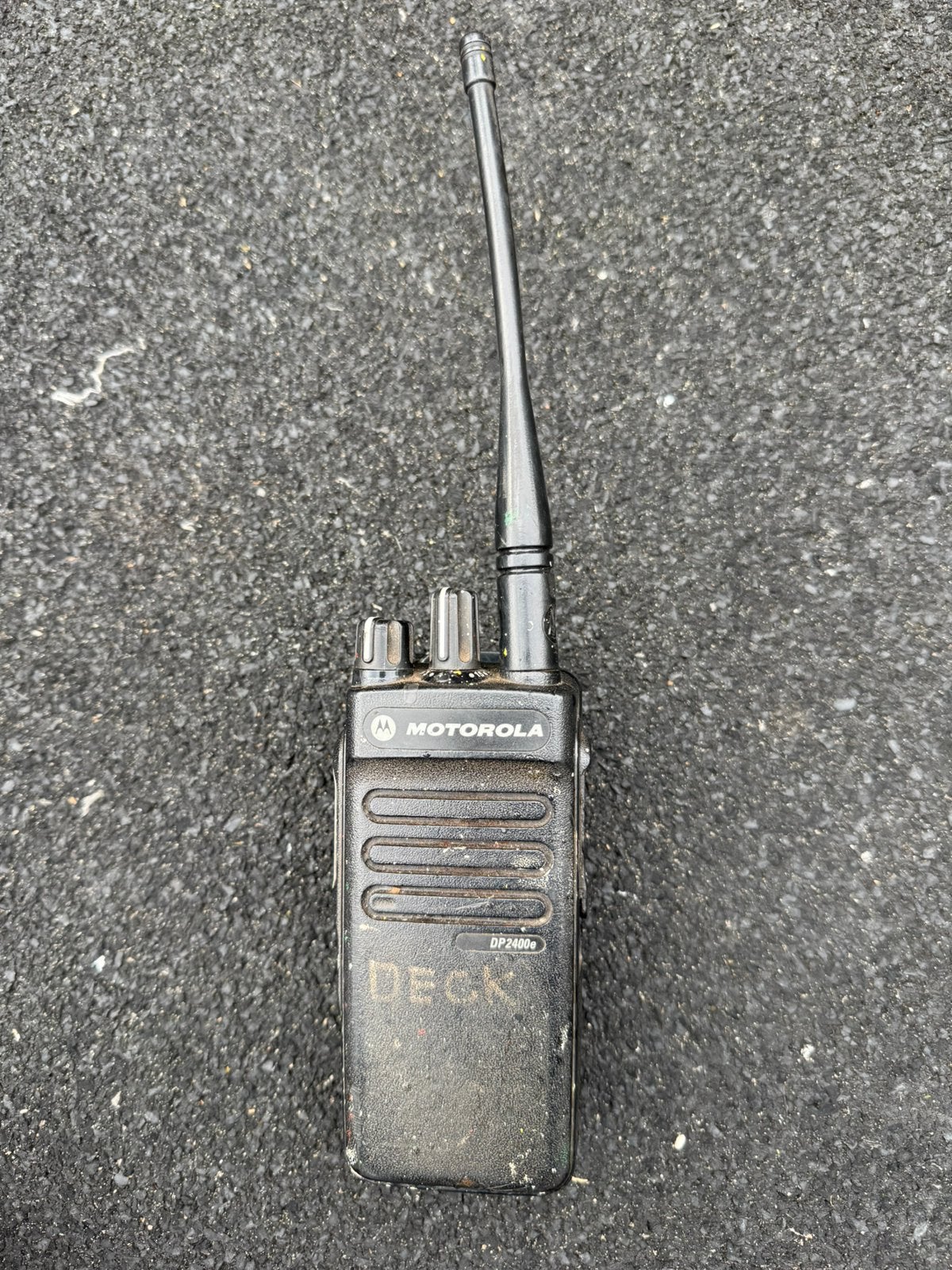 Motorola dp2400e Portofoon, Ophalen of Verzenden, Gebruikt, Portofoon of Walkie-talkie, Met broekklem