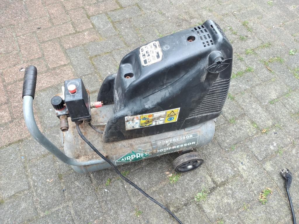 Airpress Compressor K280/90R - Gebruikt, Doe-het-zelf en Verbouw, Compressors, Minder dan 25 liter, Minder dan 200 liter/min, Ophalen of Verzenden