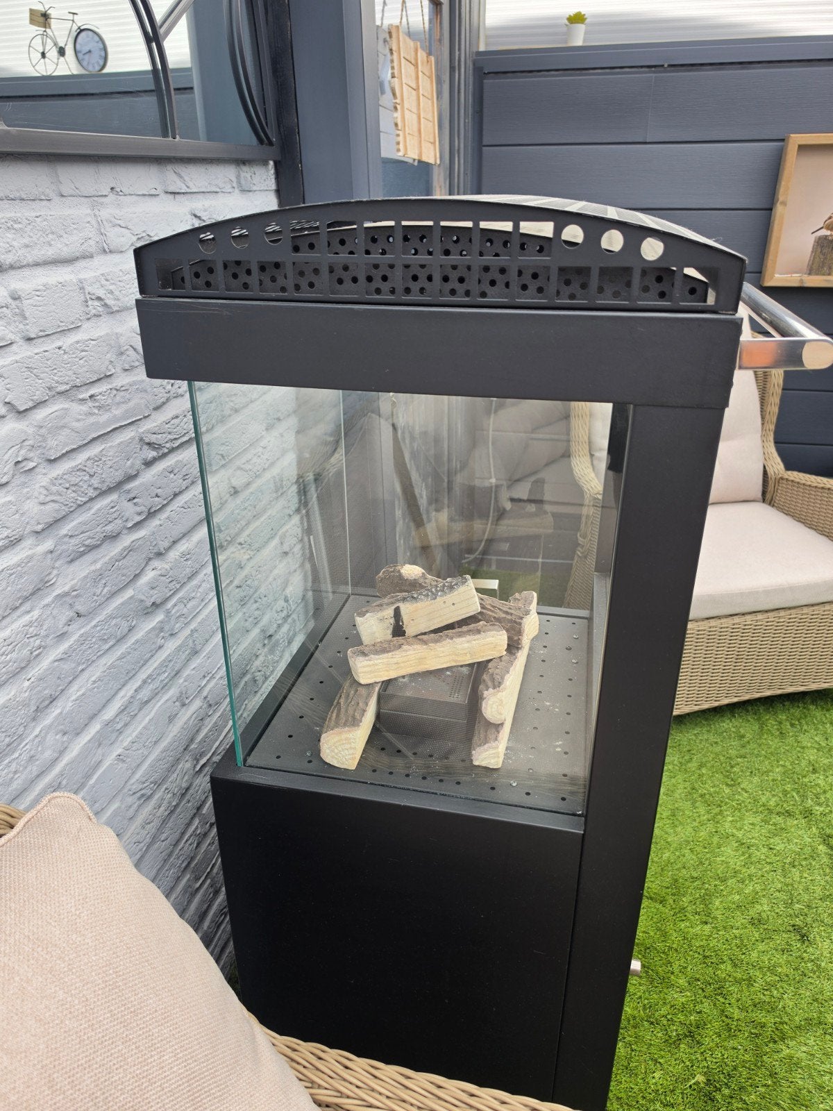 Stijlvolle gashaard met houtblokken, zo goed als nieuw, Ophalen, Zo goed als nieuw, Vrijstaande haard, Gashaard