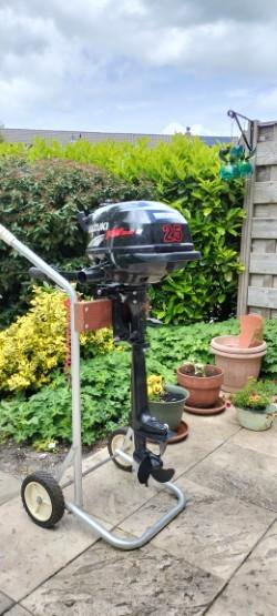 Buitenbordmotor met accessoires, Ophalen, Gebruikt, Minder dan 5 pk, Viertaktmotor