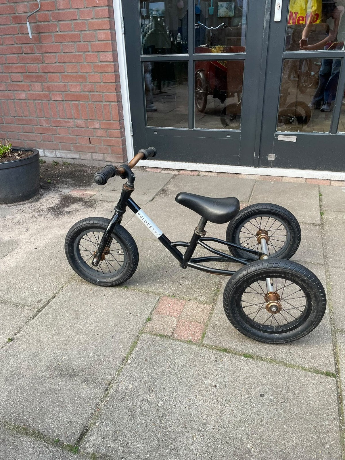Nette driewieler fiets zwart 12.5 inch veloretti, Fietsen en Brommers, Ophalen, Gebruikt