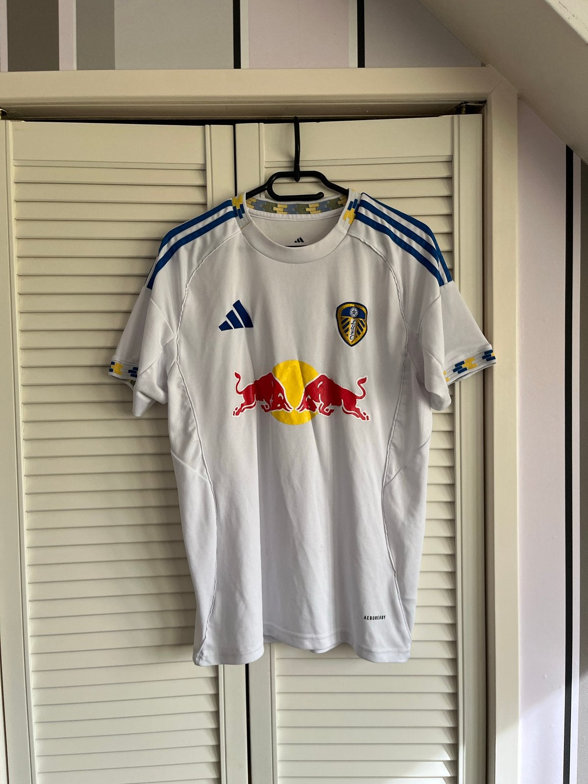 Adidas Leeds United Red Bull Voetbalshirt Maat M, Maat 38/40 (M), Wit, Overige typen, Ophalen of Verzenden