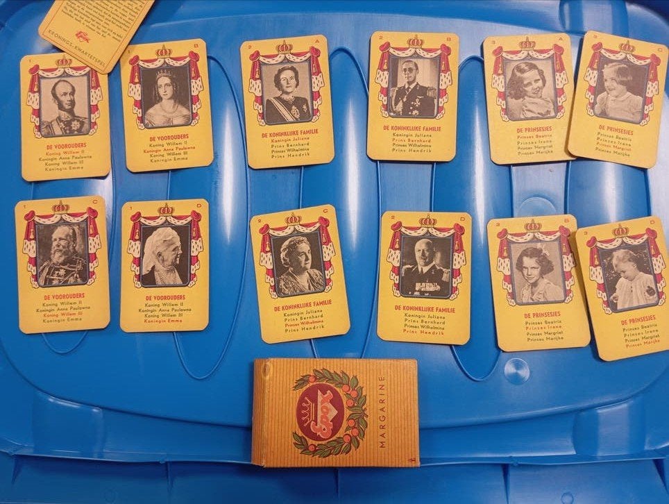 Vintage Kronings Kwartet Spel - Koningshuis, Ophalen of Verzenden, Gebruikt