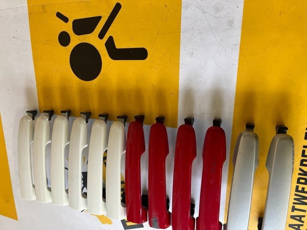 Handgreep Peugeot 108 Citro n C1 Toyota Aygo deur greep, Auto-onderdelen, Info@fabrikant.eu, Fabrikantstraat 1
1000 AA  Amsterdam, NL
