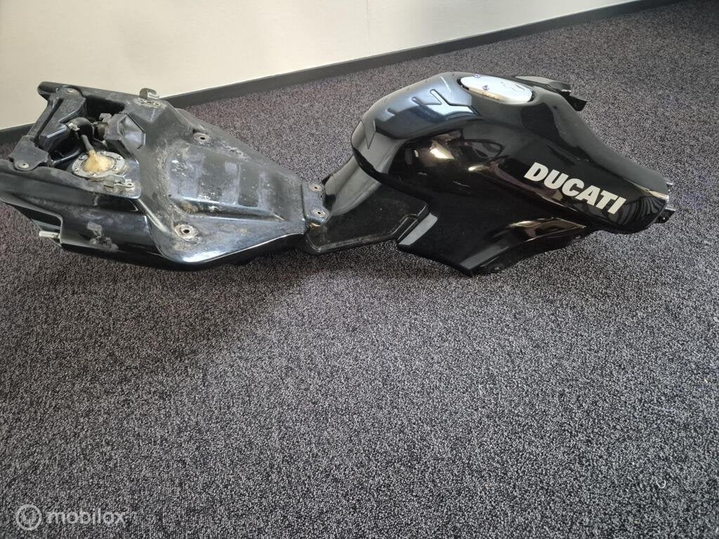 Benzinetank tank brandstoftank Multistrada 620 1000 1100, Motoren, Gebruikt, Factorystore.service@ducati.com, Ophalen of Verzenden