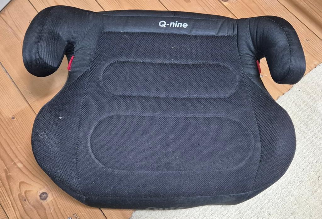 Zitverhoger Q-nine, Kinderen en Baby's, Autostoeltjes, 15 t/m 36 kg, Ophalen, Overige merken, Gebruikt