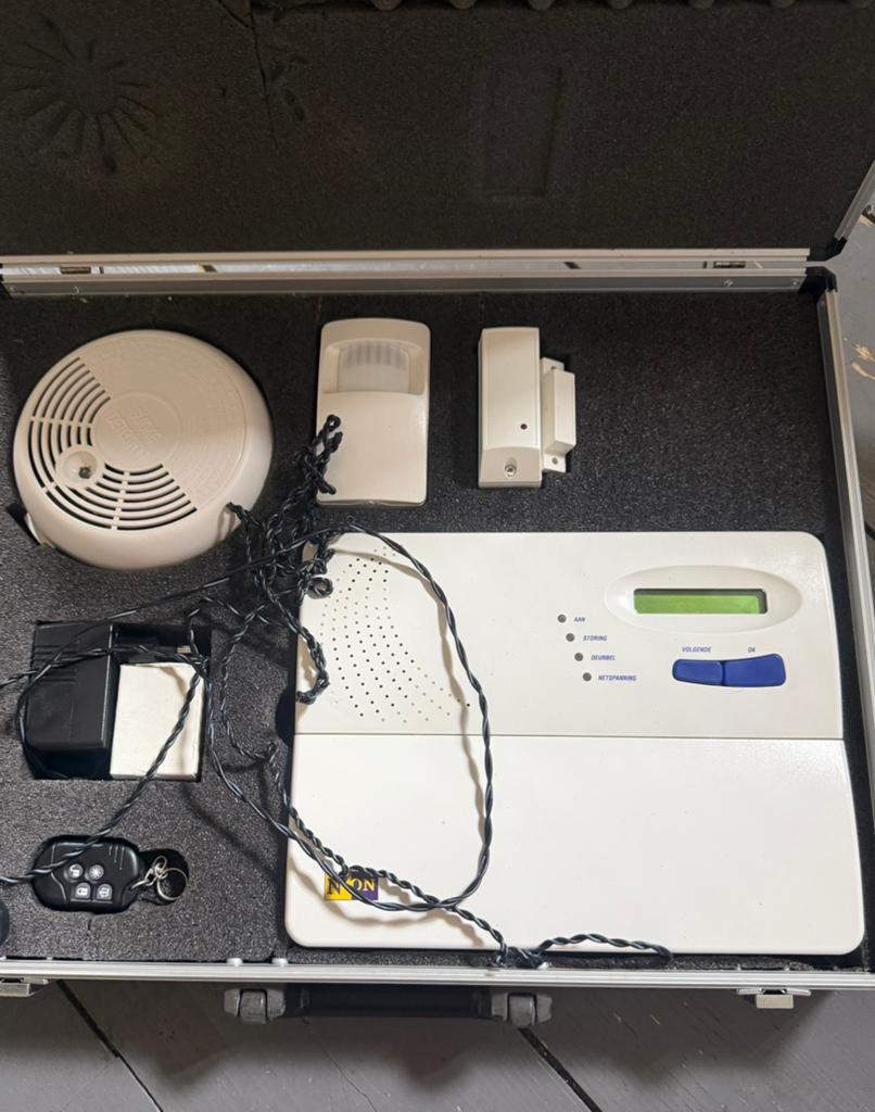 Compleet Alarmsysteem met Rook-, Bewegings- en Deurdetectie, Ophalen of Verzenden, Compleet systeem, Afstandsbediening, Beweging