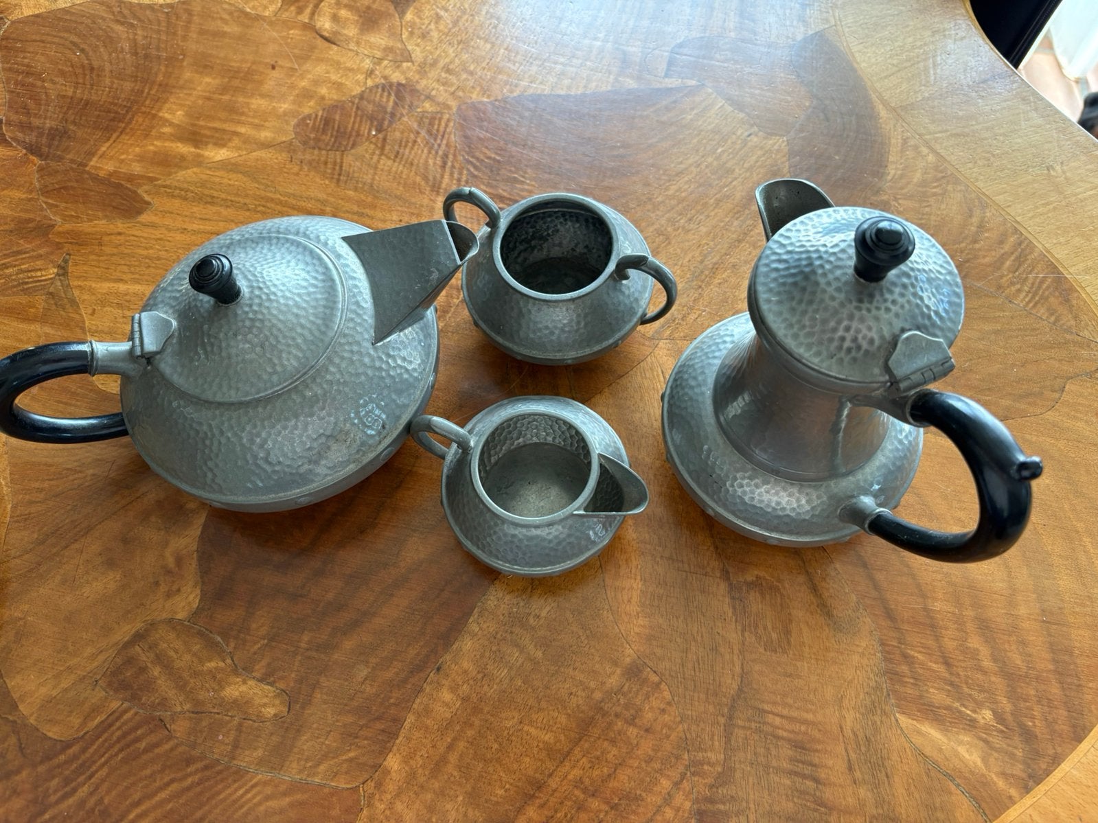 Arts and crafts pewter set 1920s, Ophalen of Verzenden