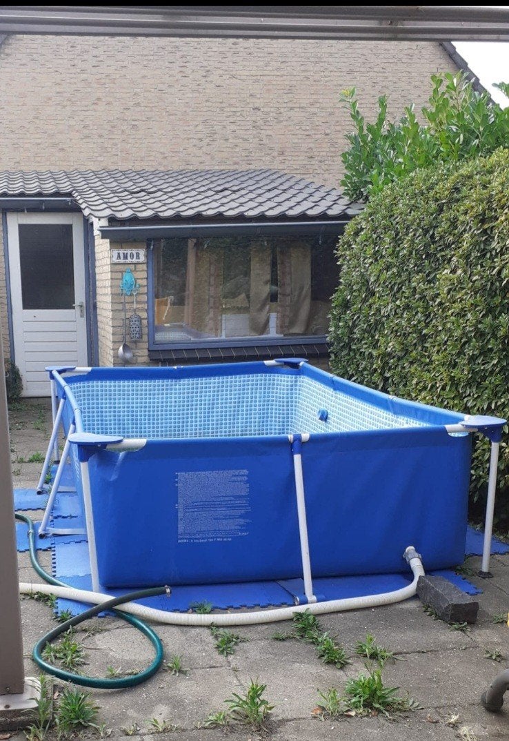 Zwembad met ondertegels, zandfilterpomp, zonneboiler en acce, Ophalen, Gebruikt