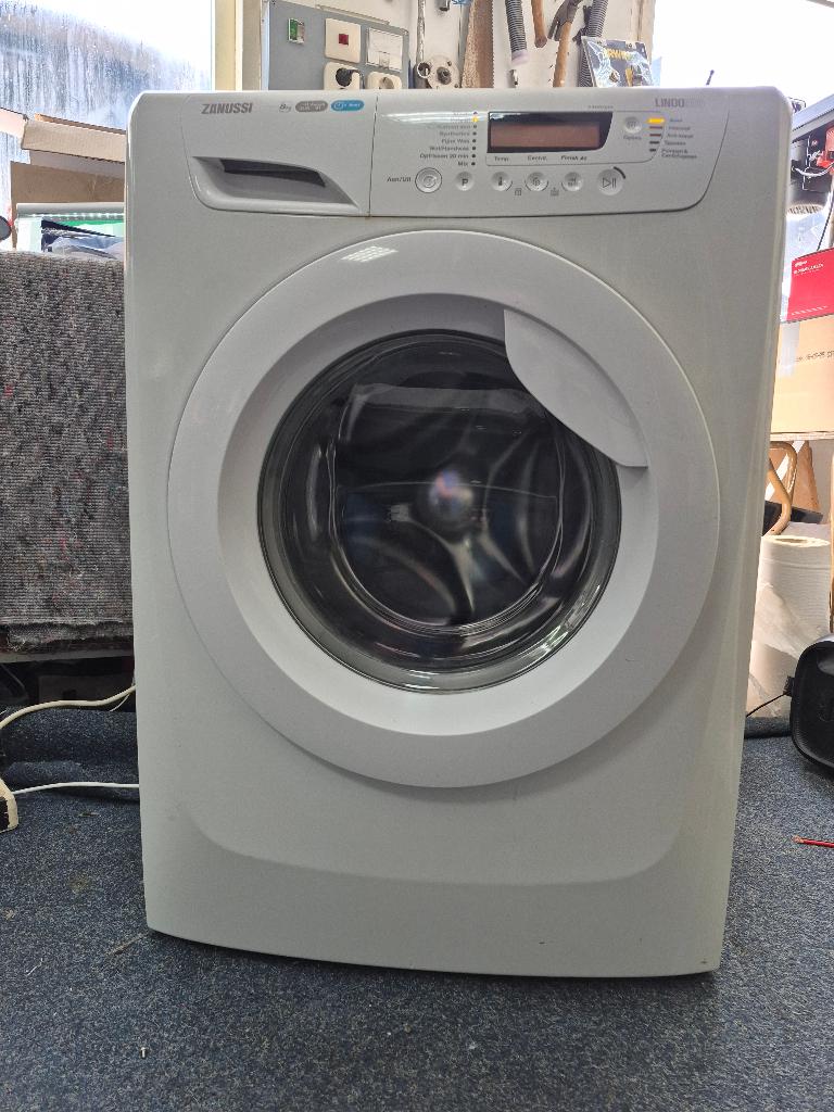 Nette Zanussi wasmachine, Ophalen, 1200 tot 1600 toeren, Gebruikt, 8 tot 10 kg