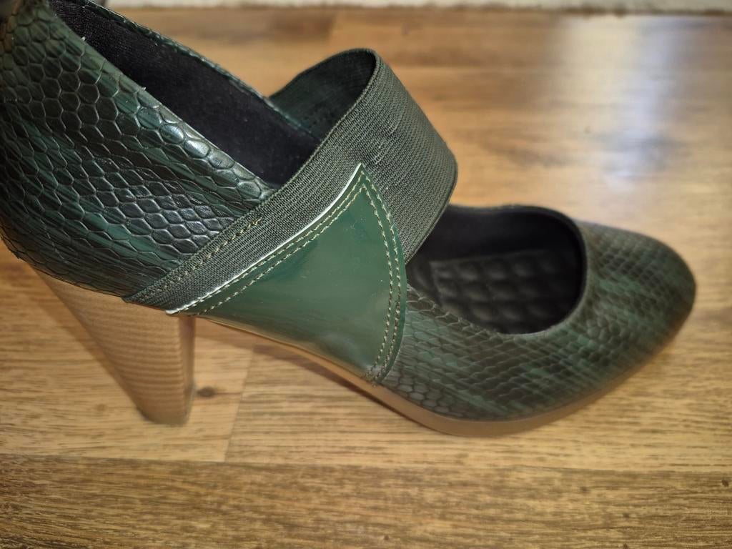 donkergroene damesschoenen maat 40, Ophalen of Verzenden, Zo goed als nieuw, Groen, Schoenen met hoge hakken