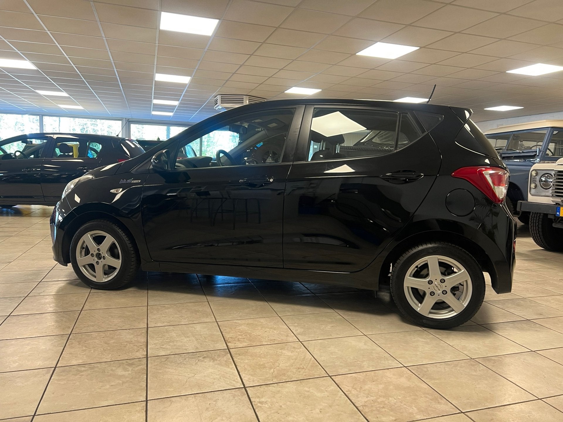 Hyundai I10 1.0i i-Motion Comfort Cruise controle, Airco, Voorwielaandrijving, Euro 5, Stof, Gebruikt