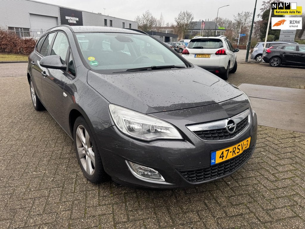 Opel Astra Sports Tourer 1.3 CDTi S/S Edition Airco, Trkhaak, Auto's, Voorwielaandrijving, Euro 5, 730 kg, Gebruikt