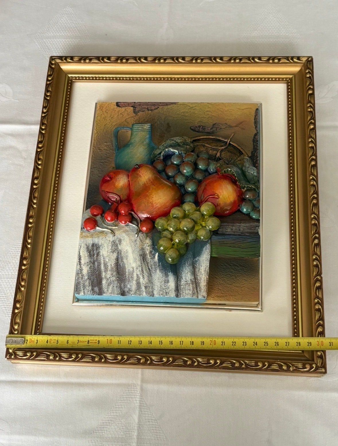 3D Stilleven met Fruit en Karaf in Gouden Lijst, Antiek en Kunst, Overige ondergronden, Stilleven, Ophalen of Verzenden, Klassiek