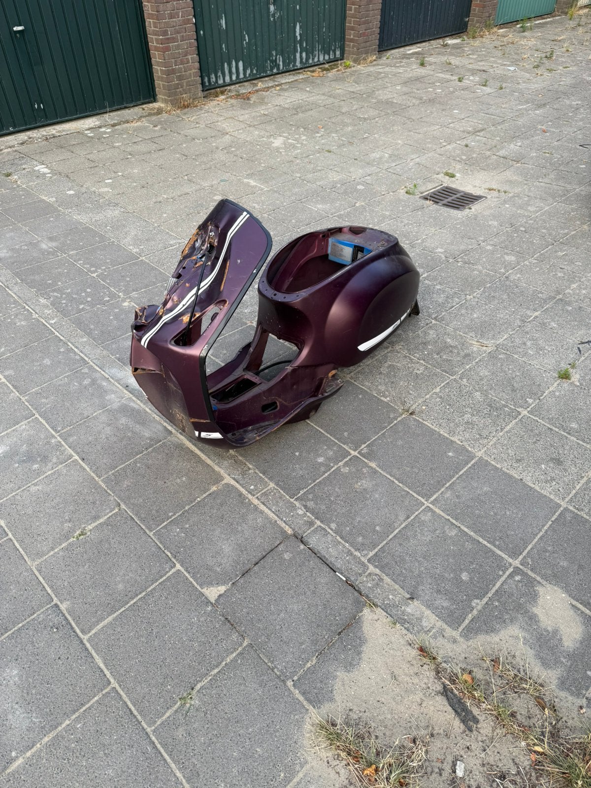 Vespa sprint frame schade 2014 zonder wok, Ophalen, Gebruikt, Frame