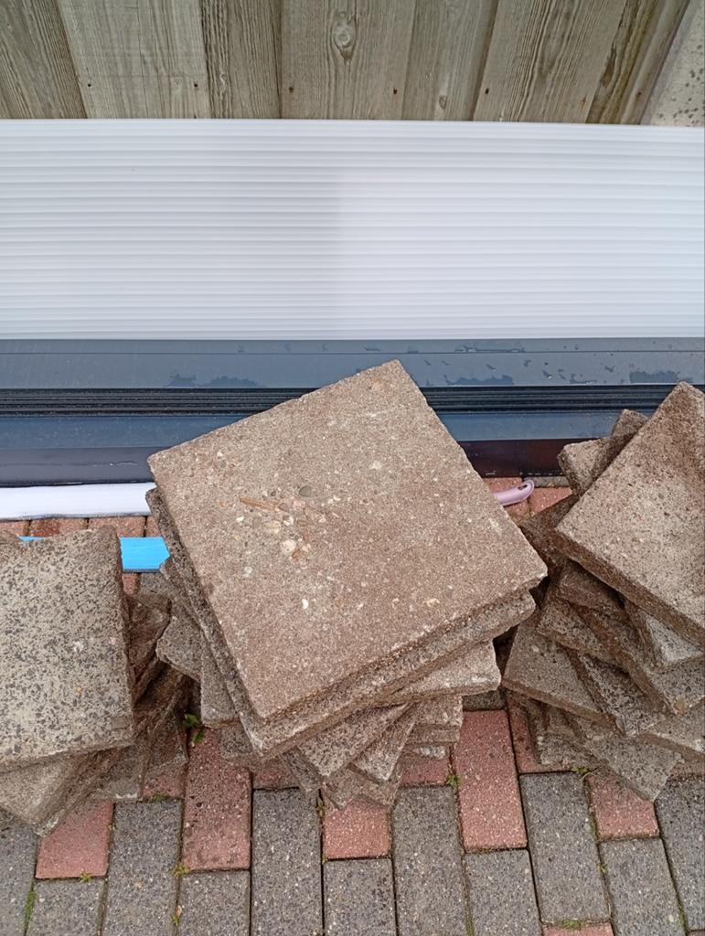 Gratis 30x30 tegels 40 stuks, Tuin en Terras, Ophalen, Gebruikt, Beton, Terrastegels