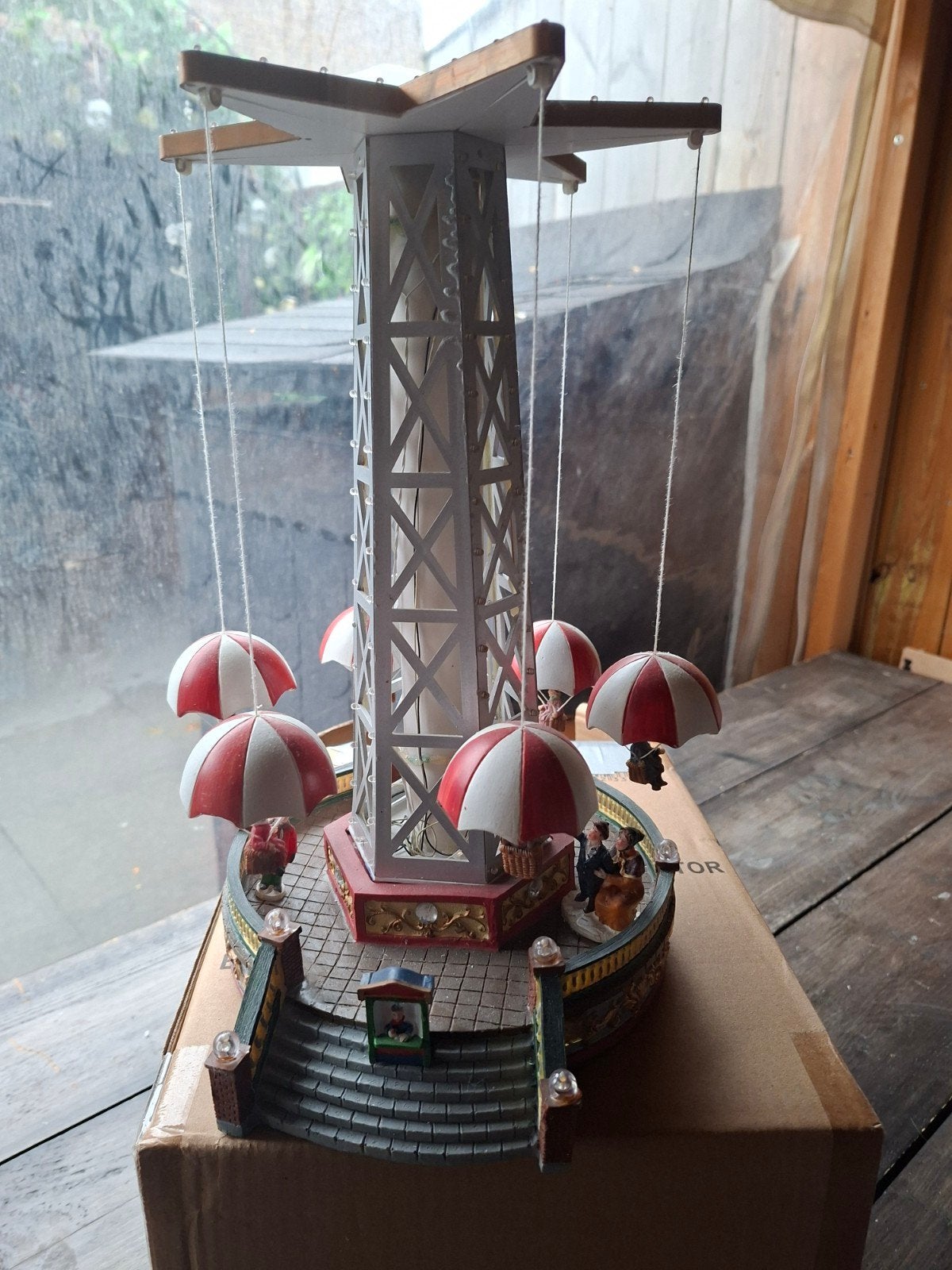Muzikale Kermis Zweefmolen Decoratie, Ophalen, Zo goed als nieuw
