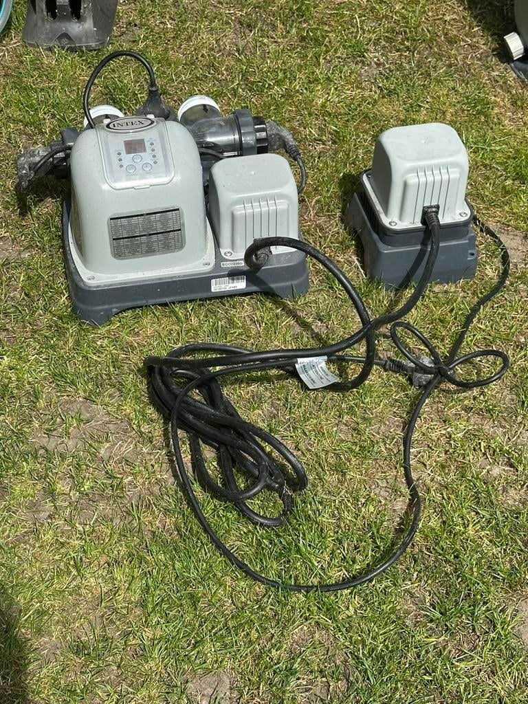 Intex zoutwatersysteem Crystal clear ECO, Tuin en Terras, Zwembad-toebehoren, Ophalen, Gebruikt