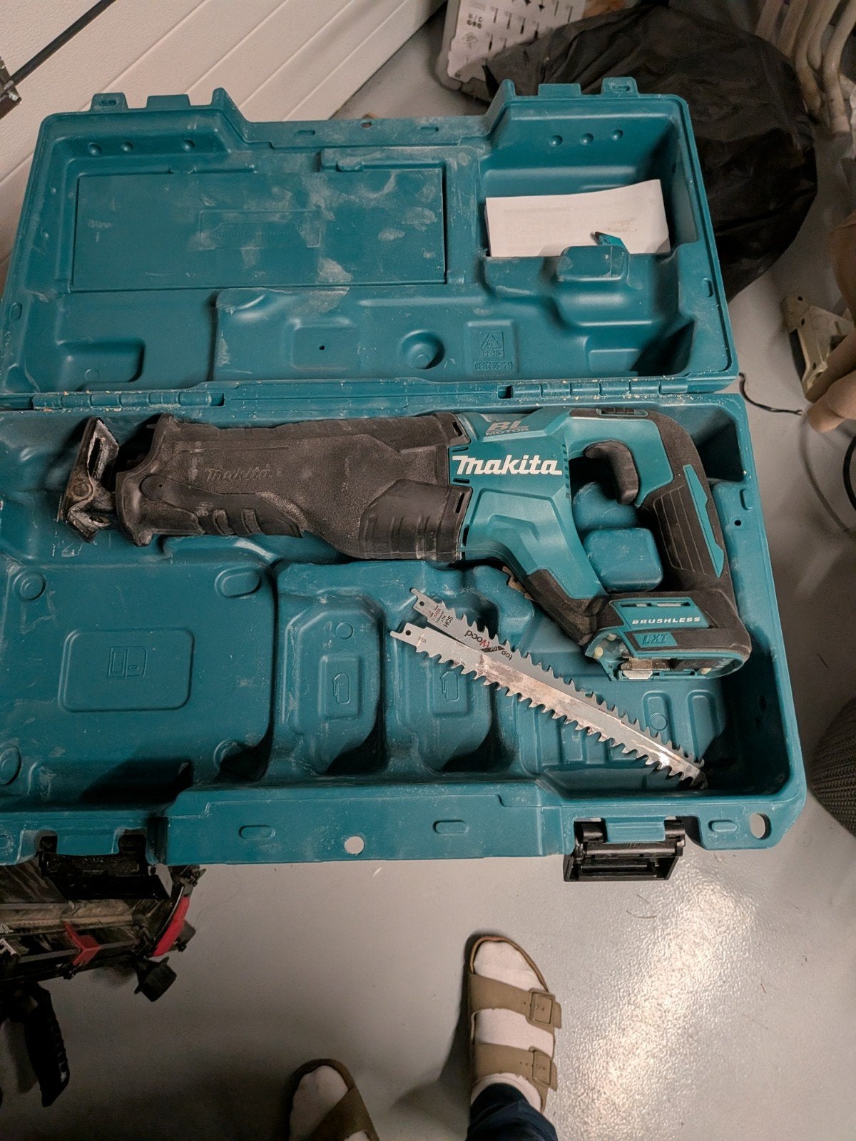 Makita Reciprozaag - Zo goed als nieuw, Ophalen, 70 mm of meer, 600 tot 1200 watt, Zo goed als nieuw