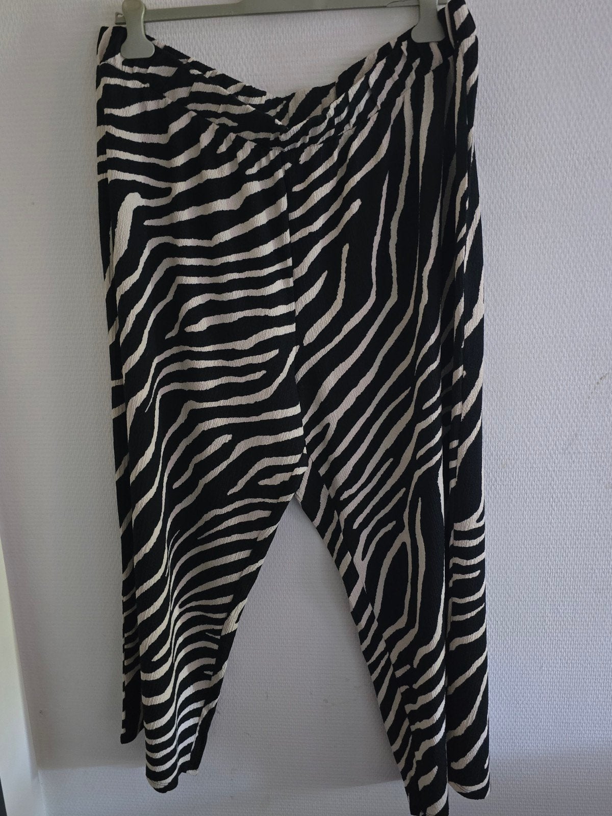 H&M dames Zebra Print Broek - Maat 3XL, H&M, Zwart, Maat 46/48 (XL) of groter, Ophalen of Verzenden