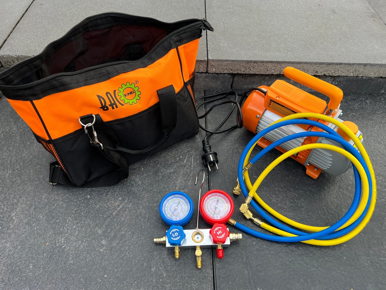 Airco vacuümpomp te huur €35,-dag/€50,- weekend, Ophalen, Minder dan 60 m³, 3 snelheden of meer, Zo goed als nieuw