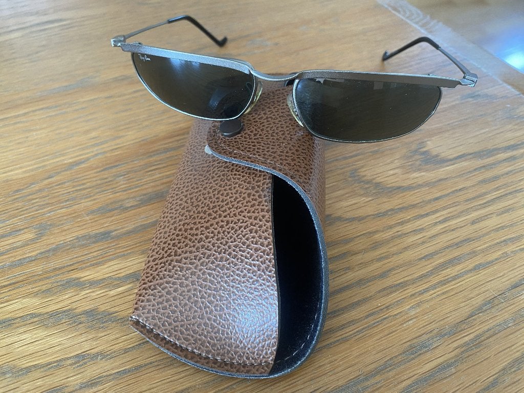 Ray-Ban zonnebril met etui W2570 NQAS, Ophalen, Gebruikt, Zonnebril, Zwart