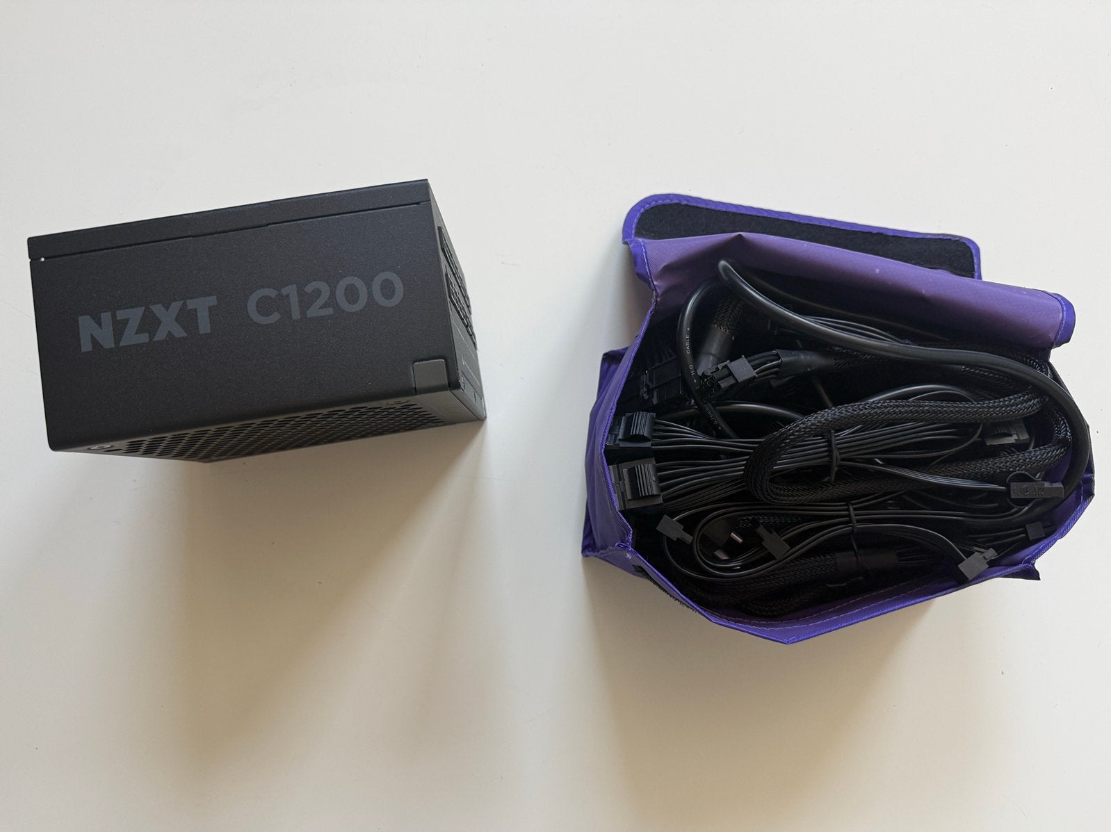 NZXT C1200 voeding, Computers en Software, Interne voedingen, Ophalen of Verzenden, Zo goed als nieuw