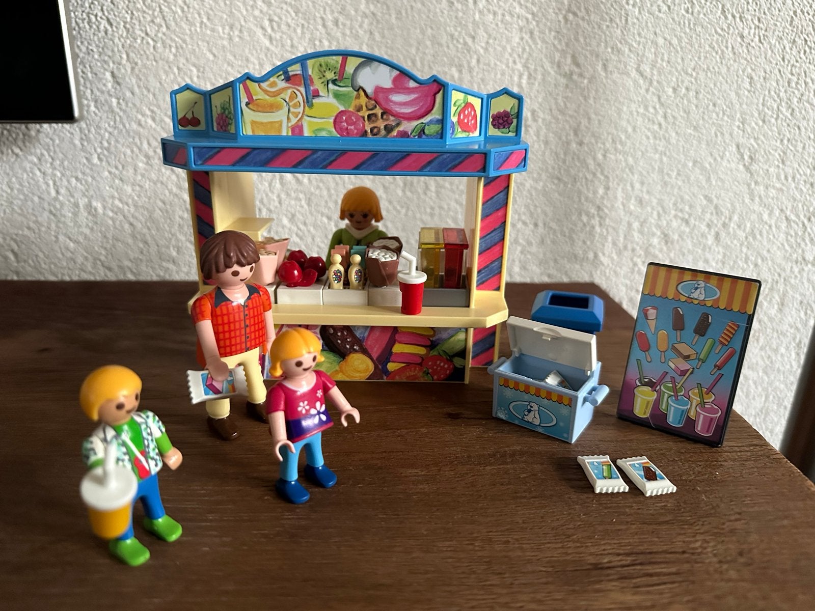 PLAYMOBIL IJscokraam met figuren en accessoires, Ophalen of Verzenden, Zo goed als nieuw