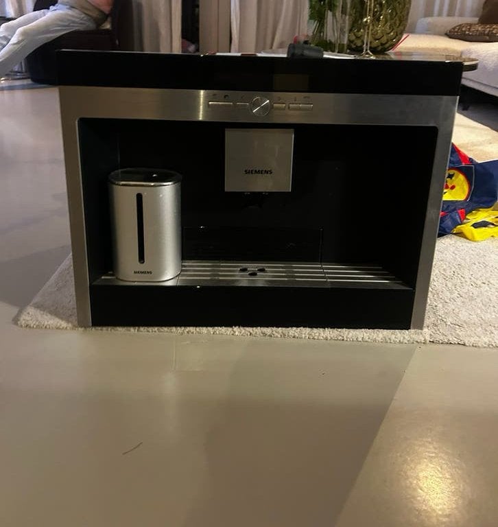 Siemens inbouw koffiemachine - defect, Witgoed en Apparatuur, Ophalen, Afneembaar waterreservoir, 10 kopjes of meer, Koffiemachine