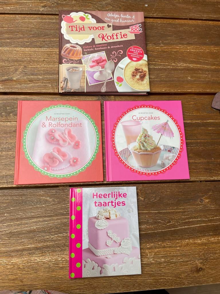 Bakboeken: Taarten, cupcakes, marsepein en koffie, Boeken, Ophalen of Verzenden, Nieuw, Overige gebieden, Taart, Gebak en Desserts