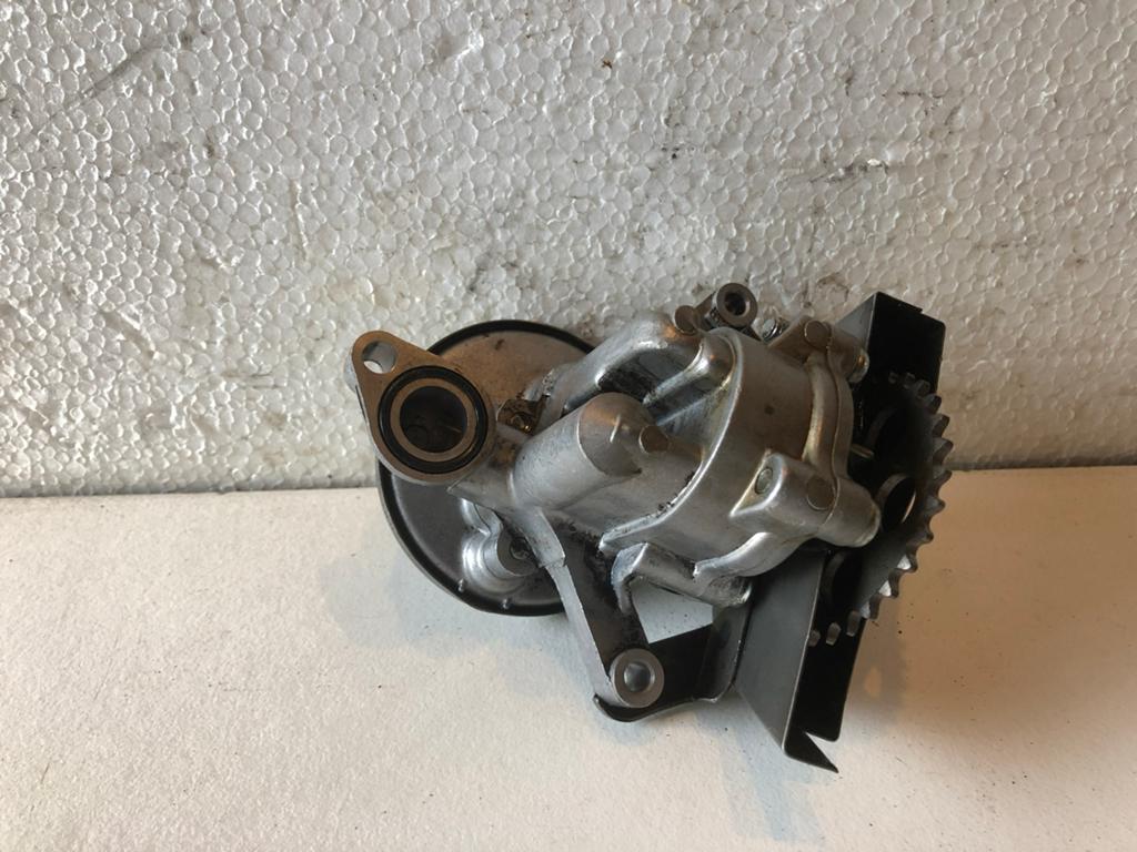 Xj900F oliepomp - Gebruikt, Gebruikt, ., Ophalen of Verzenden, .