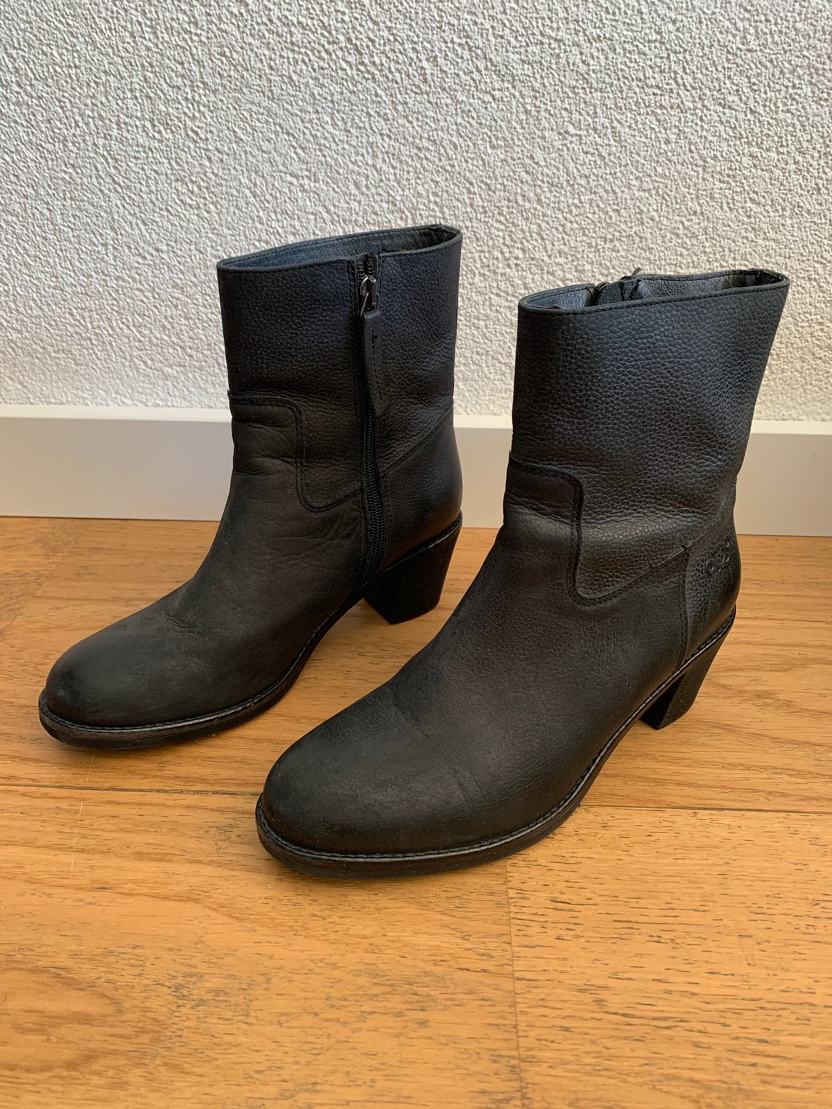 Zwarte leren laarzen maat 38 AQA Shoes, Zwart, Lage of Enkellaarzen, Ophalen of Verzenden, Zo goed als nieuw