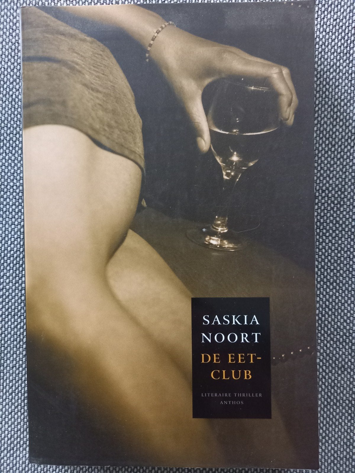 De Eetclub - Saskia Noort (Thriller), Ophalen of Verzenden, Gelezen, Saskia Noort, Nederland