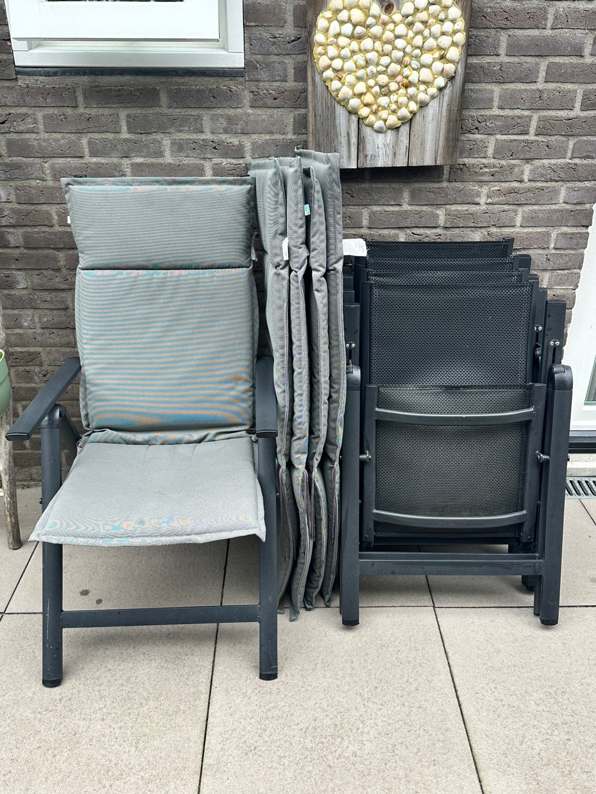 5 Inklapbare zwarte tuinstoelen incl kussens, Ophalen, Gebruikt, Aluminium, Inklapbaar