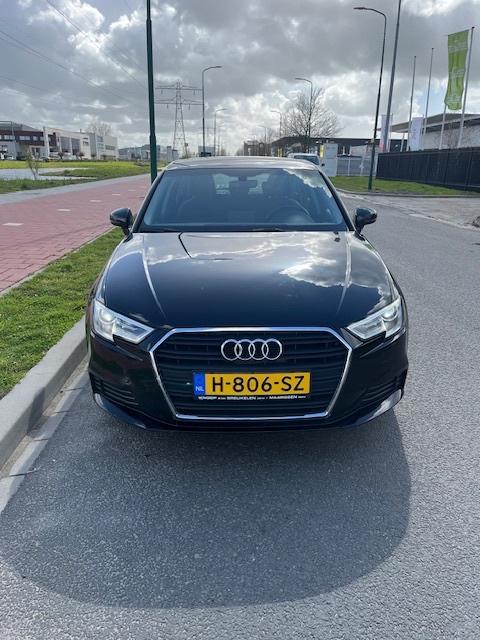 Audi A3 Sportback 1.6TDI (bj 2017) Facelift airco, navigatie, Auto's, Voorwielaandrijving, 4 cilinders, Zwart, Particulier